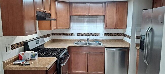 Foto del edificio - 1525 Planters Ridge Ln