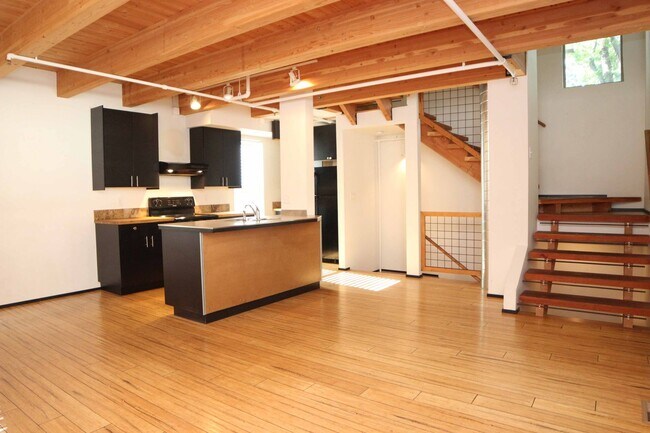 Foto del edificio - 318-320 W Myrtle