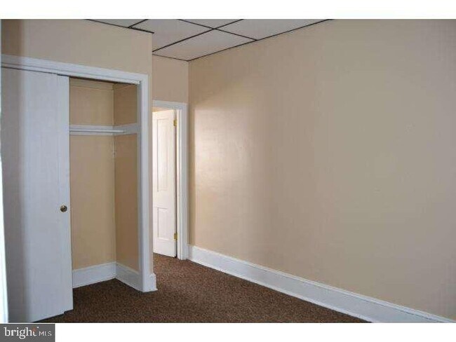 Foto del edificio - 4952 Hawthorne St