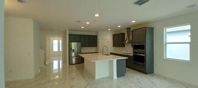 Foto del edificio - 15062 Lake Bessie Loop