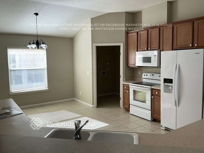 Building Photo - 3675 Blue Wing Ct