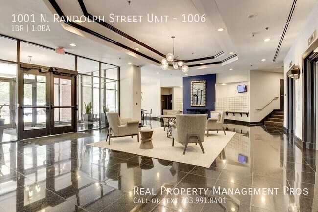 Foto del edificio - 1001 N Randolph St