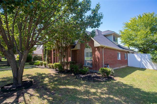 Foto del edificio - 3015 Oak Dr