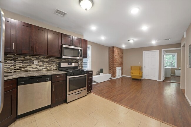 Foto del edificio - 20 Gardner Ave