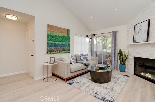 Building Photo - 26571 Las Palmas