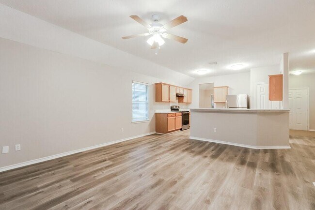 Building Photo - 2826 Trinity Glen Ln