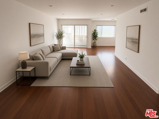 Foto del edificio - 811 S Bedford St