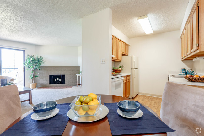 2BD, 2BA - 1,060 ft² - Castlegate