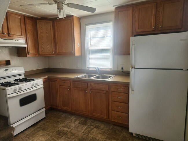 Building Photo - 1726 Ridge Ave