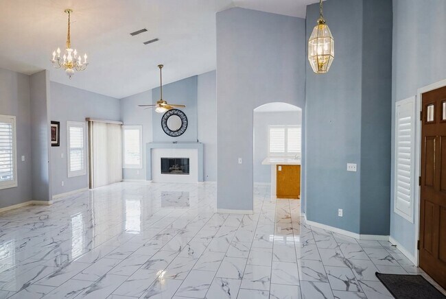 Building Photo - 42336 Camden Way