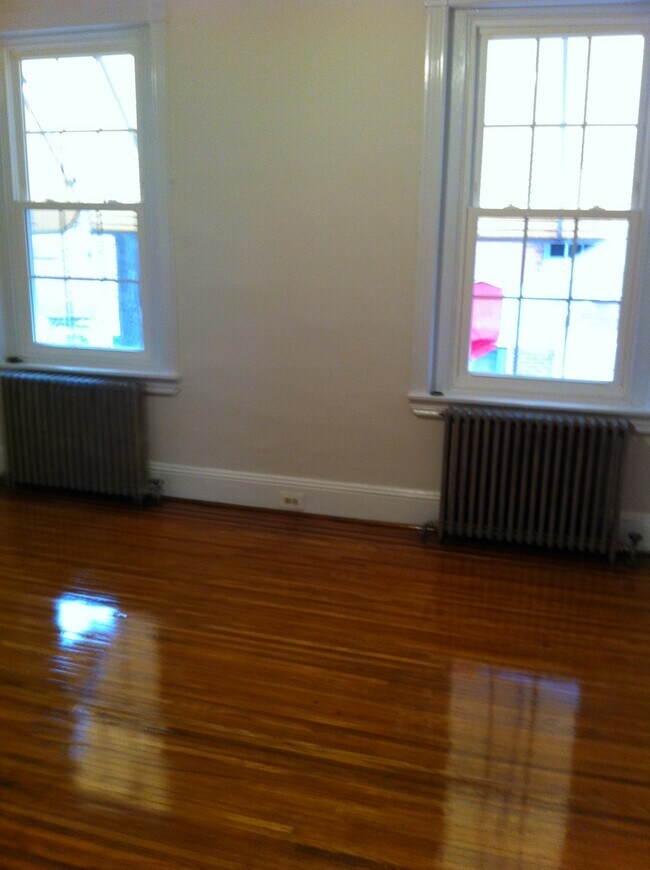 Building Photo - 2127 S Carlisle St