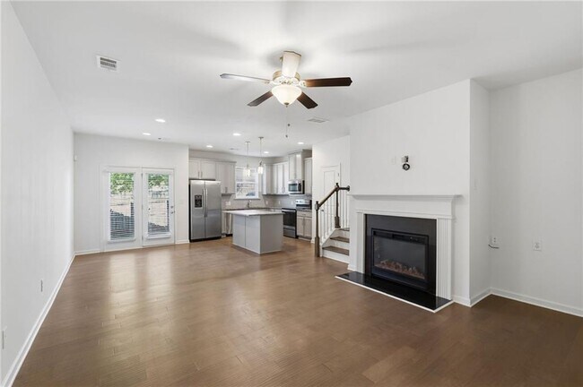 Foto del edificio - 2392 Belmont Pl