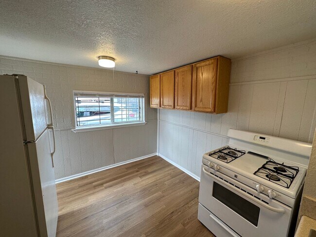 Foto del edificio - 1429 W Dakota Ave