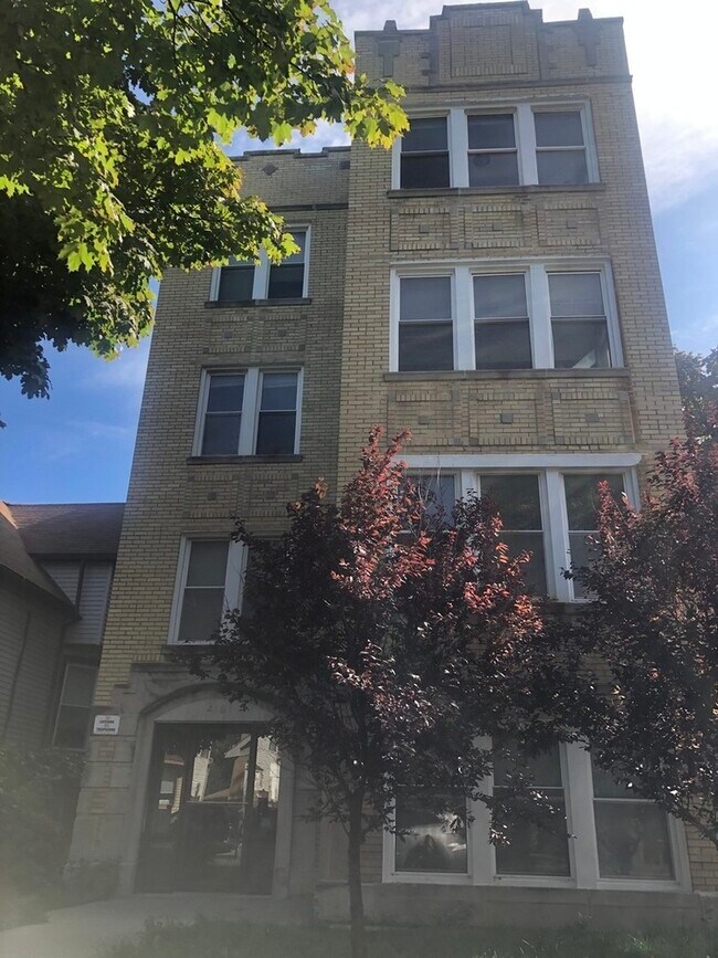Foto del edificio - 4101 N Monticello Ave
