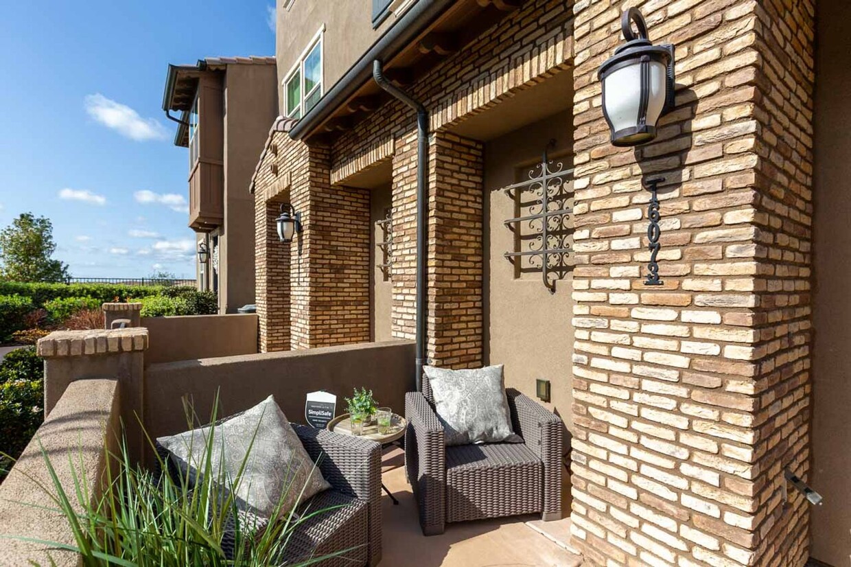 Foto principal - 2 bedroom 2.5 bath Townhome in 4S Ranch