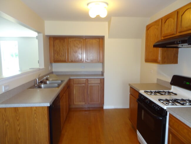 Building Photo - 729 Serendipity Dr