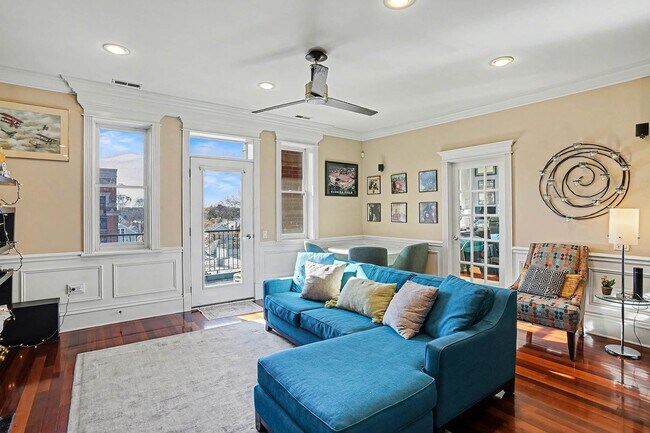 Foto del edificio - 2222 W Belmont Ave