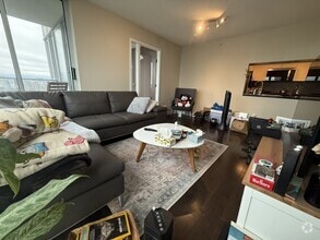 Building Photo - 1507-1408 Strathmore Mews