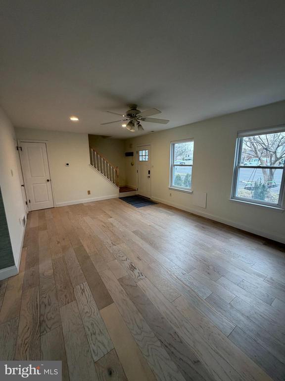 Building Photo - 5 Churchill Cir