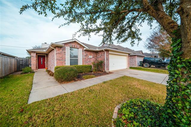 Building Photo - 2211 Lilac Cir