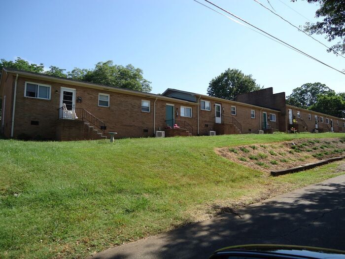 Primary Photo - 2BD/1BA Townhome In Hickory