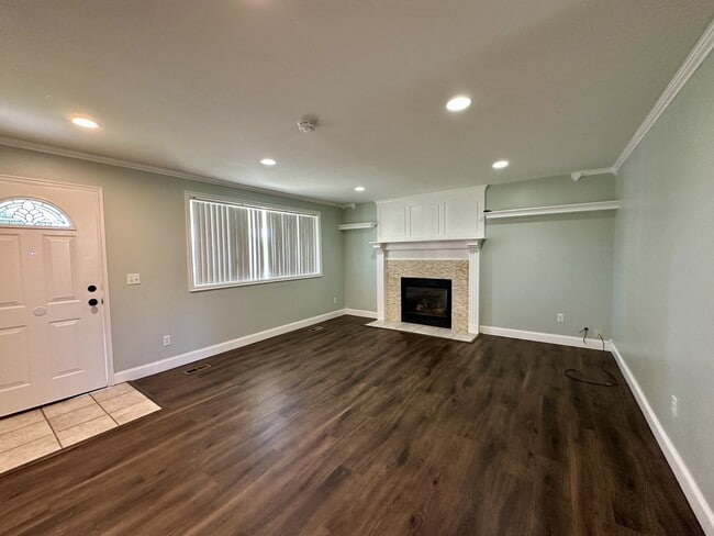 Building Photo - 6270 S Mt Vista Dr