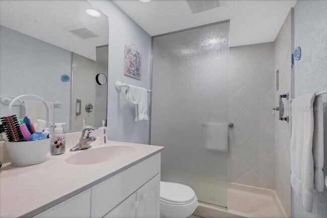 Foto del edificio - 6154 Midnight Pass Rd
