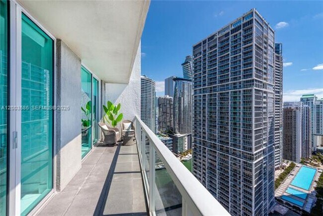 Foto del edificio - 500 Brickell Ave