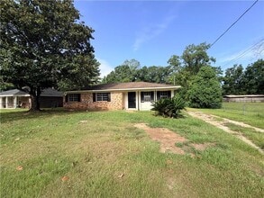 Building Photo - 3760 Alta Vista Dr