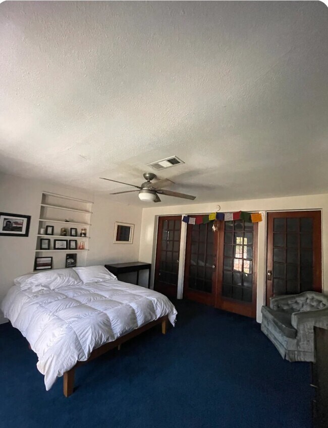 Foto del edificio - 1345 N Van Ness Ave