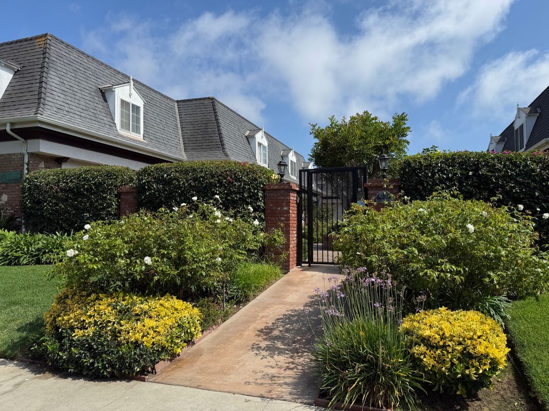 Foto principal - 8130 Redlands St