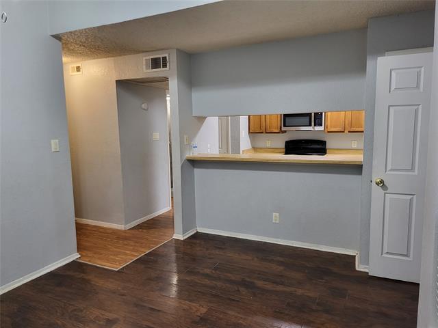 Foto del edificio - 9607 Walnut St