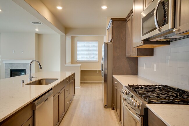 Building Photo - Alpine Glen Lennar Home ****Move In Specia...