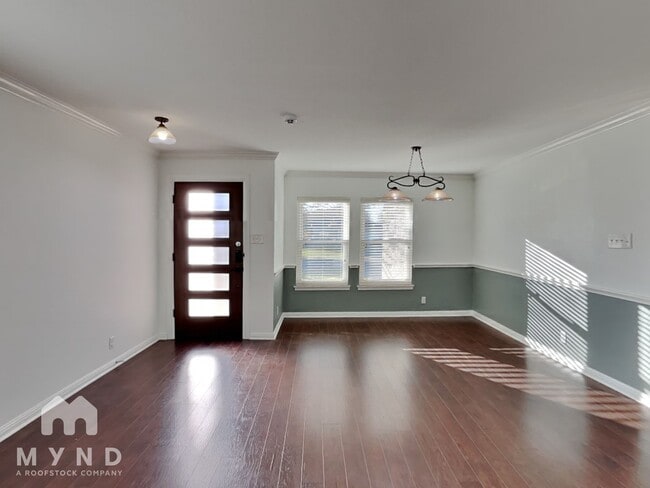 Building Photo - 3415 Old Spanish Trail