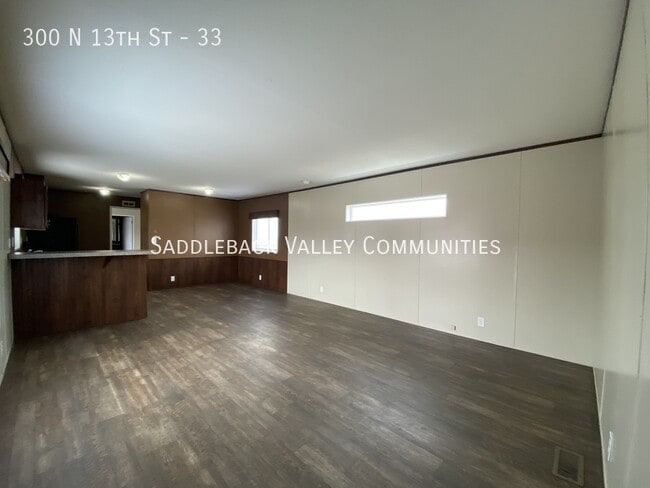 Foto del edificio - 300 N 13th St