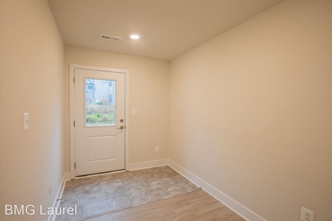 Building Photo - 4 br, 3.5 bath House - 7751 Steatite Ln