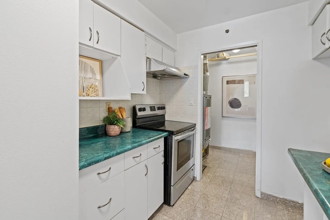 Building Photo - 2462 Rowntree Way