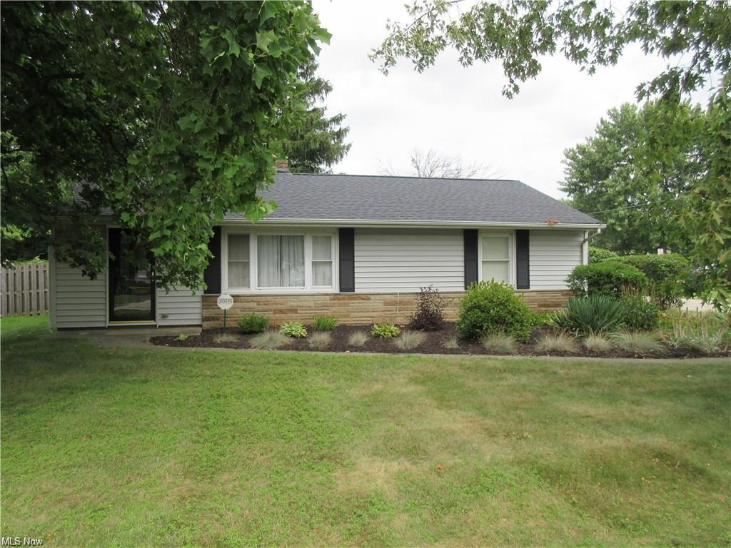 Primary Photo - 2151 Rockefeller Rd