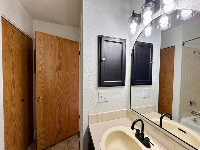 Foto del edificio - 3575-3528 28th St