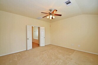 Building Photo - 5327 Stonegate Dr