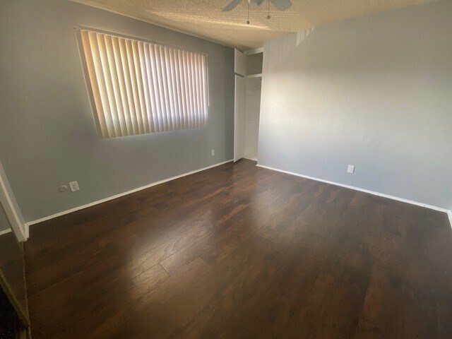 Foto del edificio - 13418 Roselle Ave
