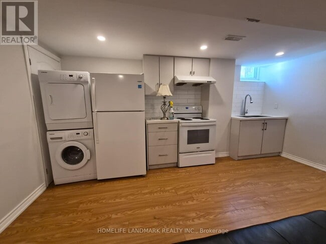 Building Photo - 26 Catamaran Dr