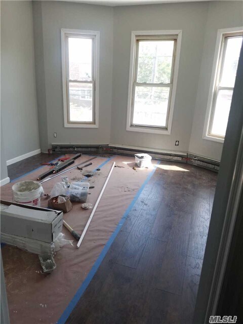 Foto principal - 97-12 117th St