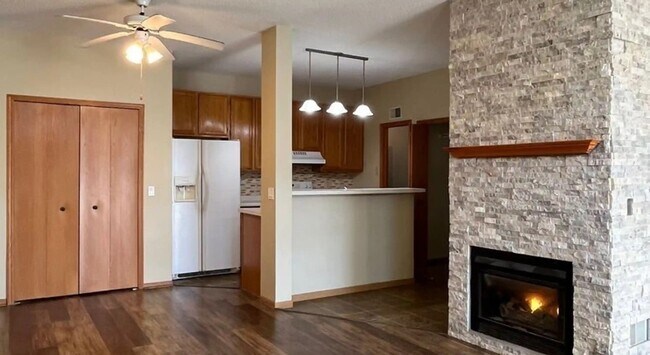 Foto del edificio - 15563 Garnet Way
