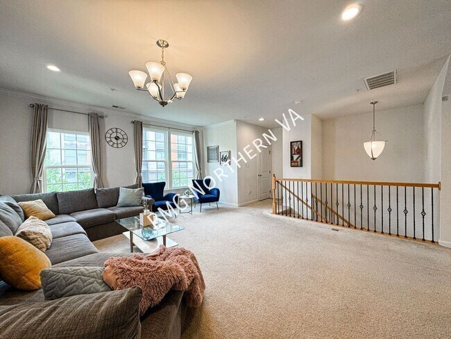 Foto del edificio - 3190 Yeager Dr