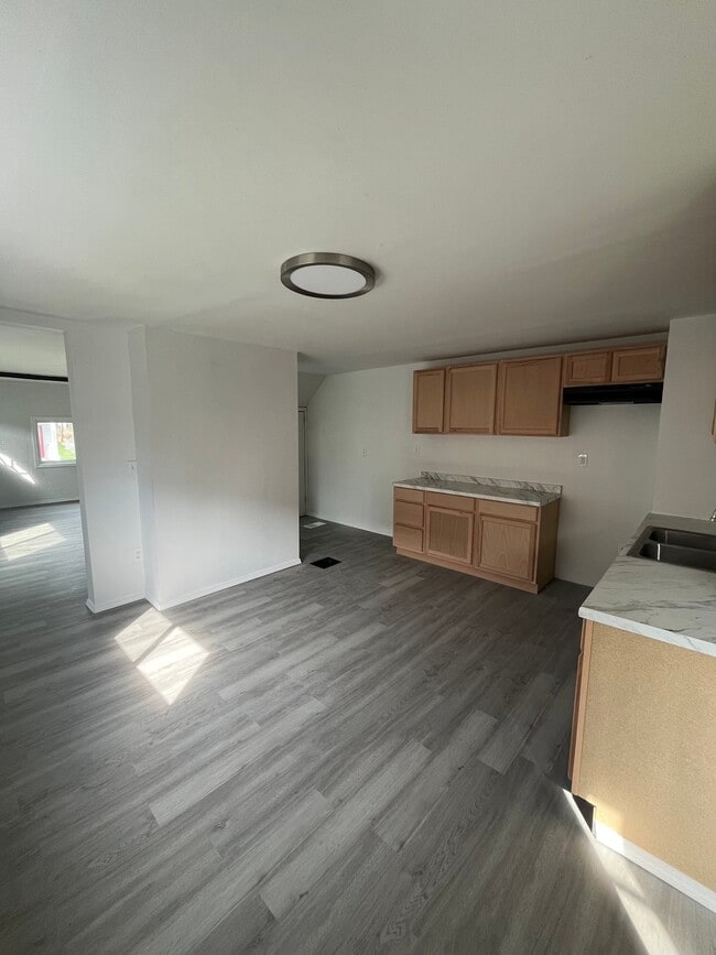 Foto del edificio - 641 3rd St