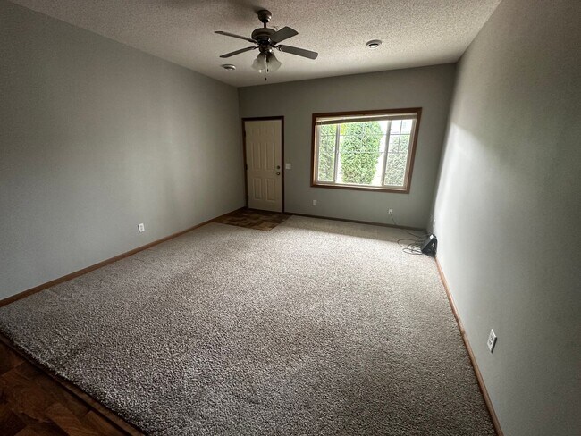 Foto del edificio - 3 Bed 3 Bath Townhome