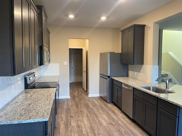 Foto del edificio - 311 Clear Springs St