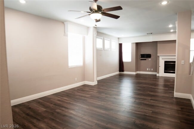 Building Photo - 205 Summer Palace Way