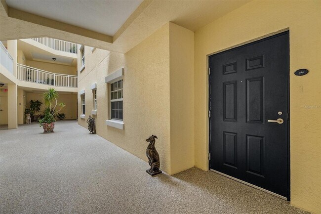 Building Photo - 14041 Bellagio Way
